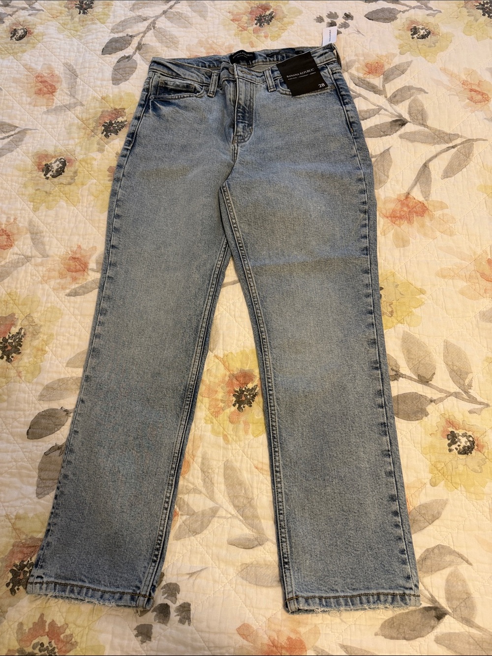 Women’s Banana Republic Light Wash Straight Leg Jeans